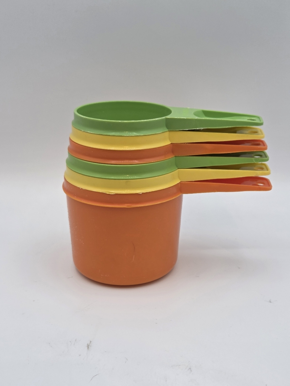 Vintage Tupperware Multicolored Measuring Cup Set